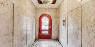 4516 S King Drive Gallery 2
