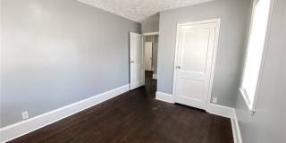 210 E 16th Street unit: 1 Gallery 13