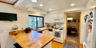 Bellevue Home On Corner Lot Gallery 6
