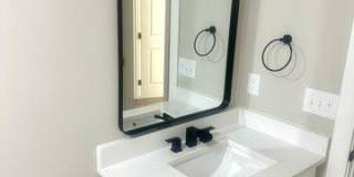 717 A Scales Street Gallery 24