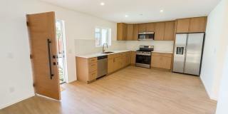 5417 Gentry Ave Gallery 5