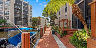 21 ROYAL PALM Way Gallery 22