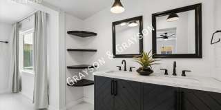 Beautiful Brick Home in Phoenix Gallery 11