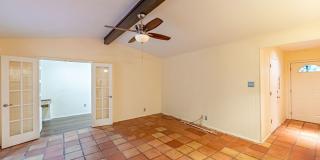 Charming 3 bed, 2 bath home in Mesa Park neighborhood! Gallery 8