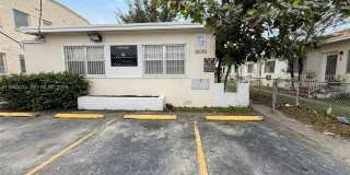 1630 SW 4th St Gallery 1