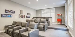 District at Linworth Gallery 27