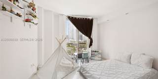 901 Brickell Key Blvd Gallery 16