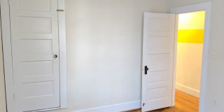 Charming Historic townhouse in downtown Frederick available mid June! Gallery 33