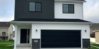 3 Bed 3 Bath Single Family Home Gallery 1