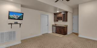 Beautiful & Spacious 4Bd 3.5Bath Home w/An Occupied Mother in Law Suite on Lower Level Gallery 127