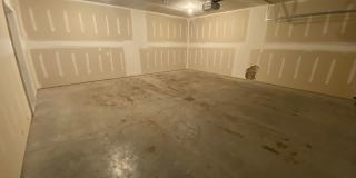 Modern 3 Bedroom 2 Bathroom Townhome Gallery 16