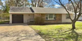 5253 Harlem Road Gallery 1