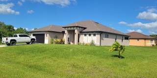 Charming 4BR House in Lehigh Acres Gallery 15