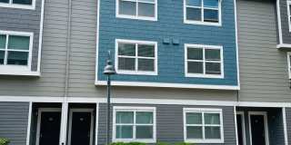 Charming Condo in Terrific Waterfront Location Gallery 4
