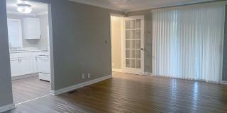 2 bedroom 1 bath home Gallery 6
