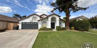 Spacious 5 Bed/3 Bath NW Bakersfield Home w/ Solar, Pool & Security Deposit Alternative Option Gallery 1