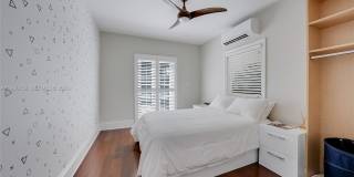 520 N Parkway Gallery 28