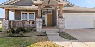 Spacious 4-Bedroom + Office in Green Leaf Trails – Corner Lot! Gallery 1