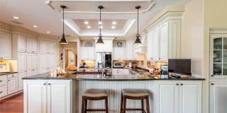 6605 STONINGTON DRIVE N Gallery 24