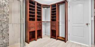 2851 N Oakland Forest Dr Gallery 21