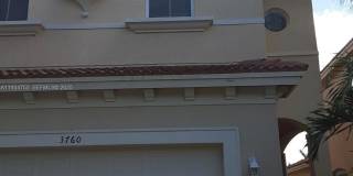 3760 NE 9th Ct Gallery 1