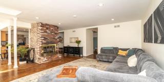 1800 LARK Lane Gallery 11