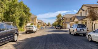 2 Story with Vaulted Ceiling and All Kitchen Appliances Gallery 5