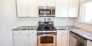 752 Cottage Avenue Gallery 17