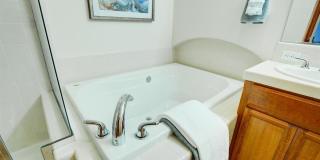 Modern Dublin Condo w/ Dual Suites & Resort-Style Amenities Modern Dublin Condo w/ Dual Suites & Resort-Style Amenities Gallery 23