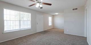 Villas at 1404 Apartments Gallery 12