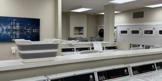 401 E Ontario Street Gallery 17