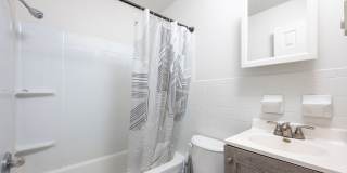 Move in Today! Half of Security Deposit!! Gallery 11