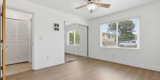 589 11th Street Gallery 14