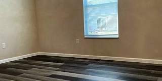 2 Bedroom, 2 Bathroom duplex with garage Gallery 72