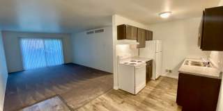 Remodeled 1 Bedroom at Greenway Park - Available by October 6th Gallery 1