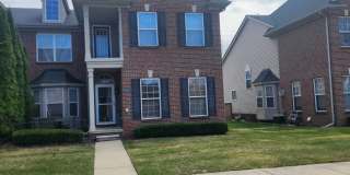42682 Park Cresent Drive Gallery 1