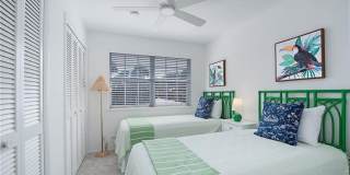 ***SEASONAL OR ANNUAL LUXURY RENTAL***POOL HOME***NAPLES TERRACE*** Gallery 14