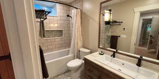 4Bd/2.75Ba Seattle Home Gallery 38