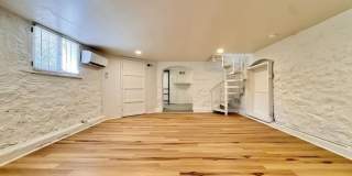 325 W 6th Street unit: 1 Gallery 17
