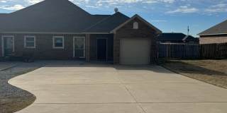 3/2/1 Modern Country Luxury w/Garage Parking! BROCK ISD Gallery 1