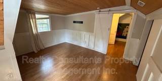 2461 Lyndhurst Avenue Gallery 46