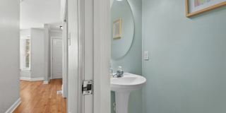 Charming 2-bedroom, 2.5-bathroom Townhouse Located in the Heart of Raleigh, NC Gallery 7