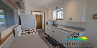 Charming New Monterey Home with Bay Views with all utilities included Gallery 12