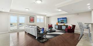 Fontainebleau Milton Gallery 26