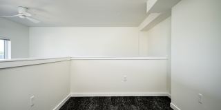 1840 Garden Gallery 31