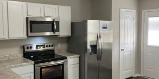 Sign by 5/29 & Receive a FREE Blackstone Grill — Spacious 4-Bedroom Home in Conrad Court Gallery 7