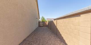 2415 E San Miguel Drive Gallery 28