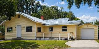 HUGE Dade City 3BR/1BA/1 Car Garage Home w/Tons of Living Area! NO APPLICATION FEE! Gallery 1