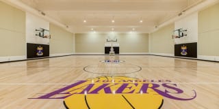 Ferrante Ferrante Gallery 70