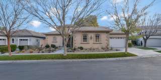 Queensridge Beauty - 5 bedroom on a 1/4+ acre lot Gallery 5